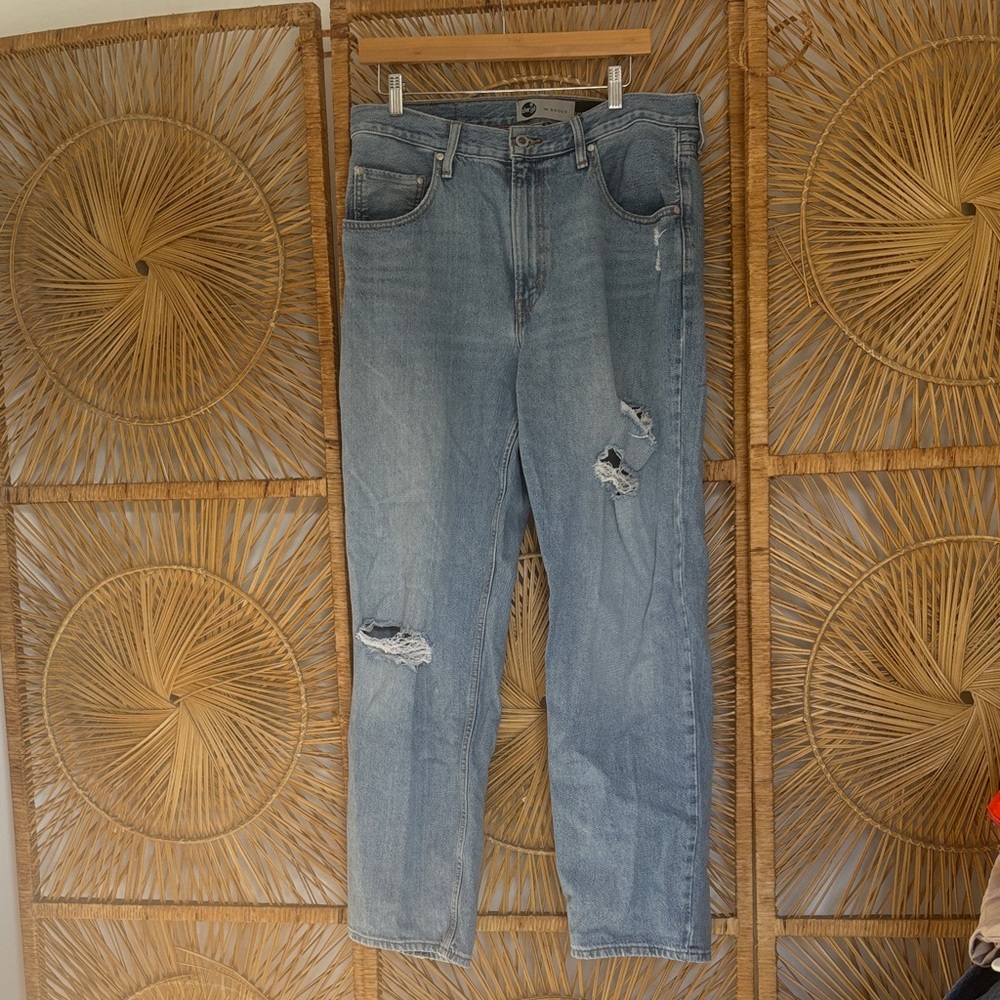 Levi’s ‘94 baggy Distressed Blue Jeans